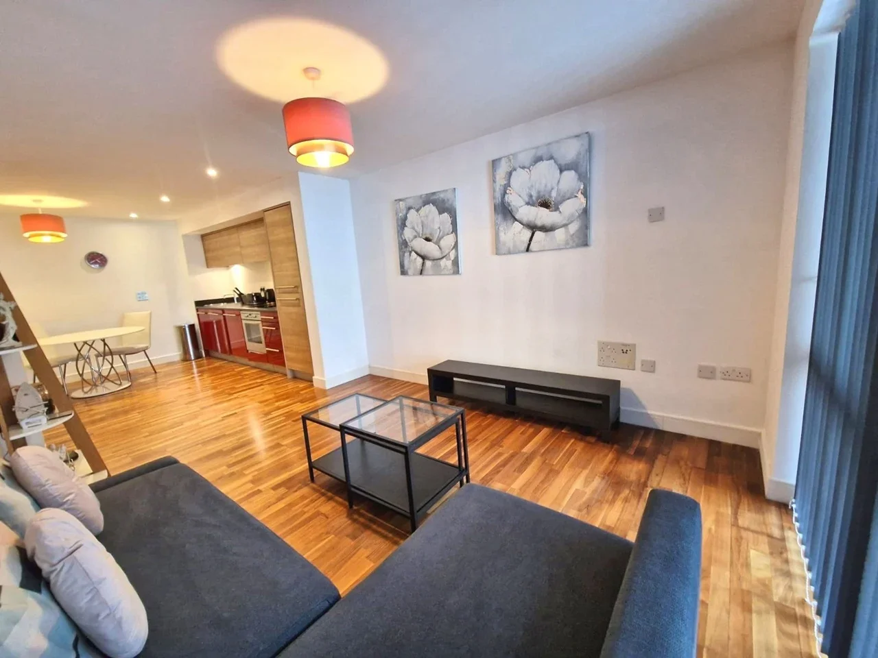 Flat Edgbaston Crescent in Birmingham