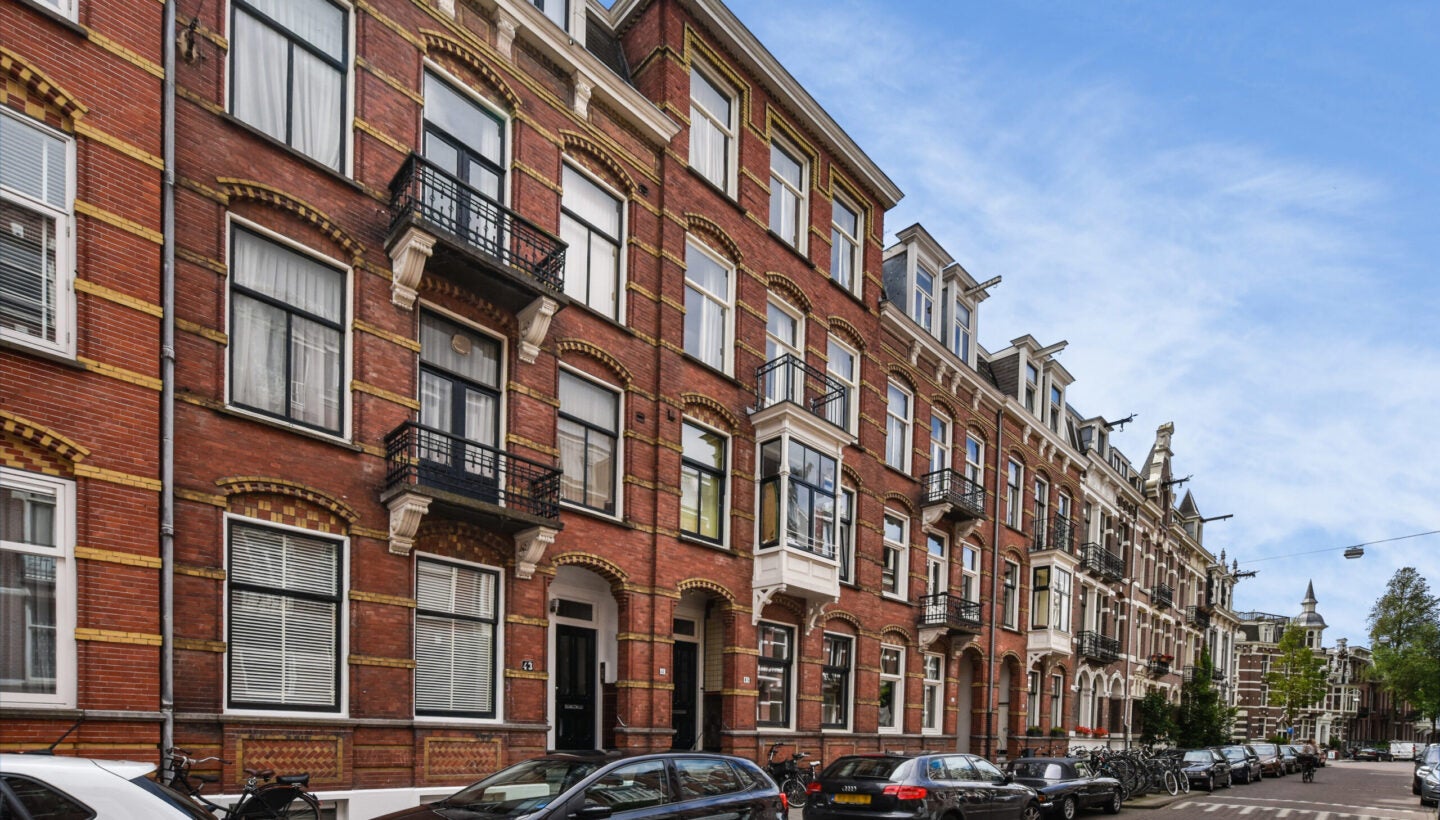 Appartement Van Eeghenstraat 43 H in Amsterdam
