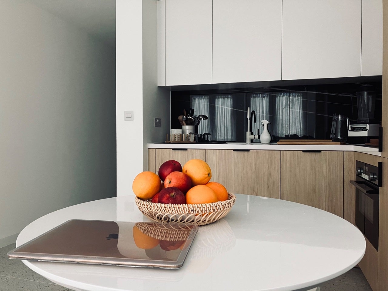 Flat Cendal Crescent in Greater London