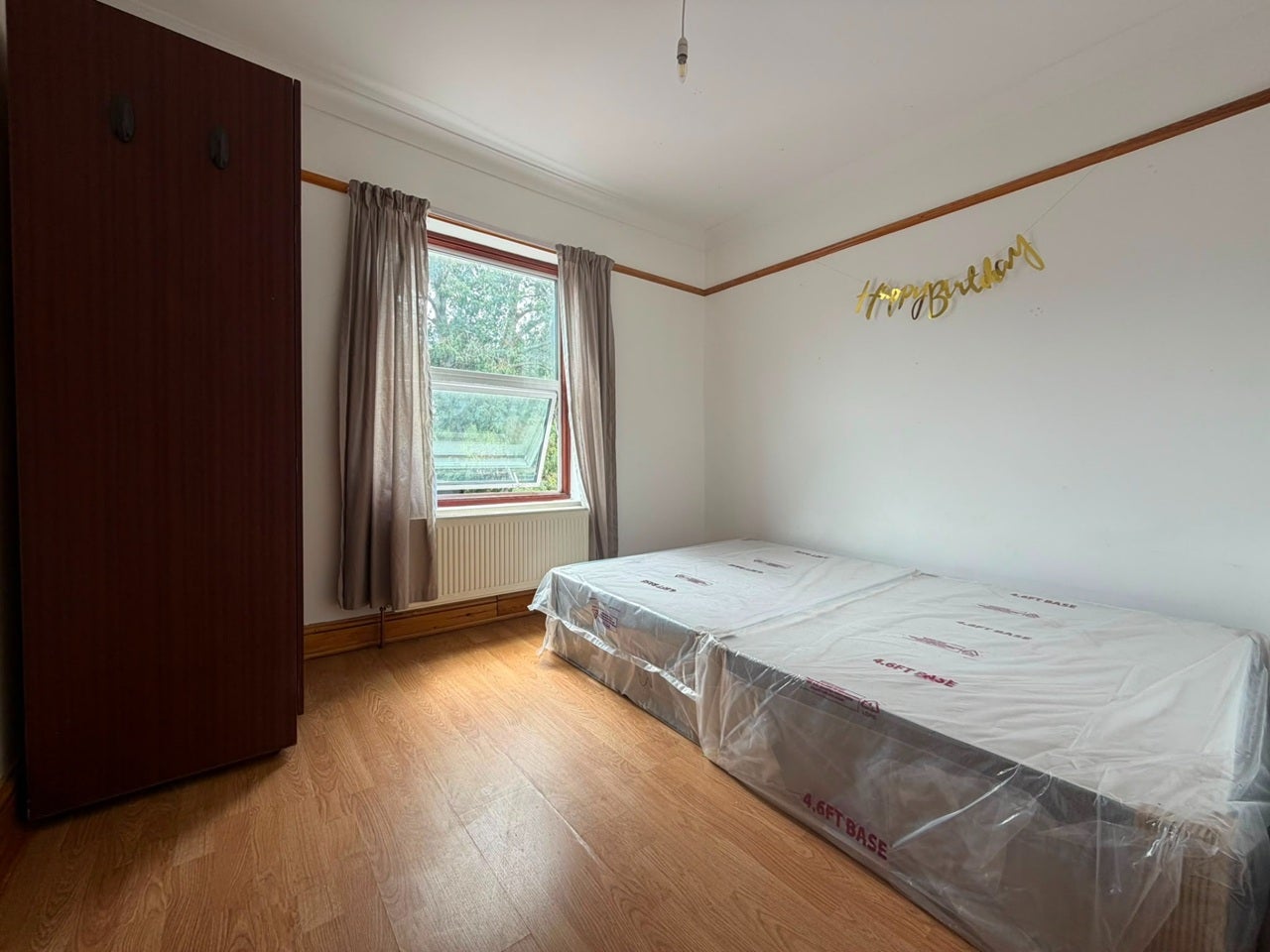 Flat Simonds Road in Greater London