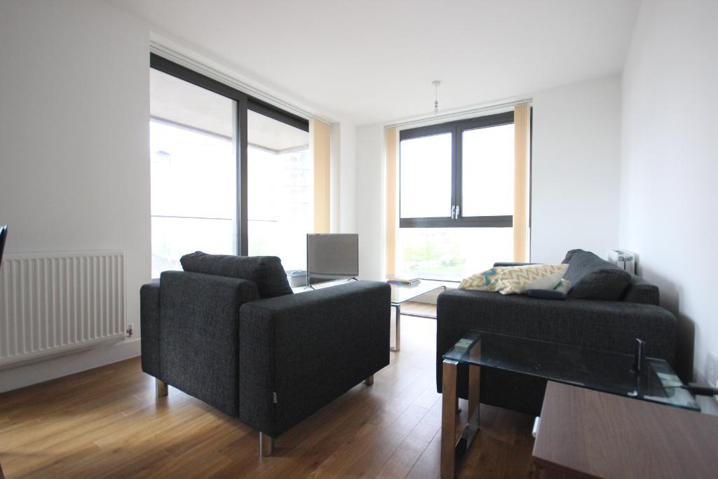 Flat North Woolwich Road in Greater London