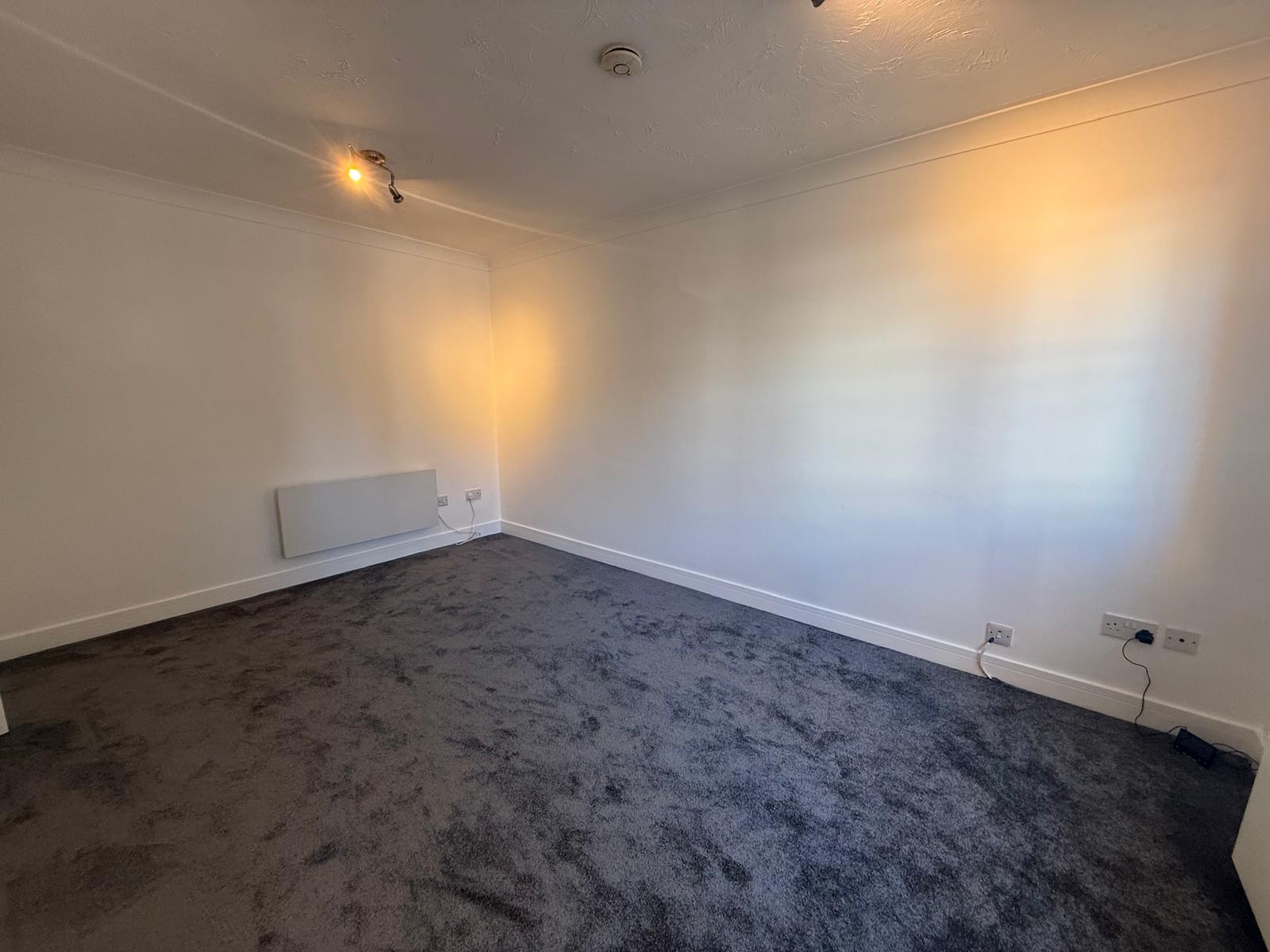 Flat Abercromby Avenue in High Wycombe