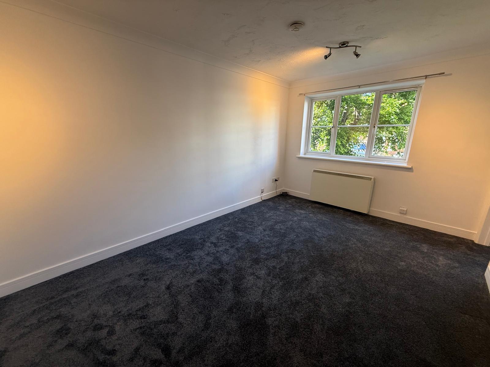 Flat Abercromby Avenue in High Wycombe