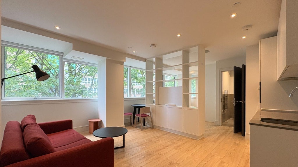 Flat Humphry Repton Lane in Greater London