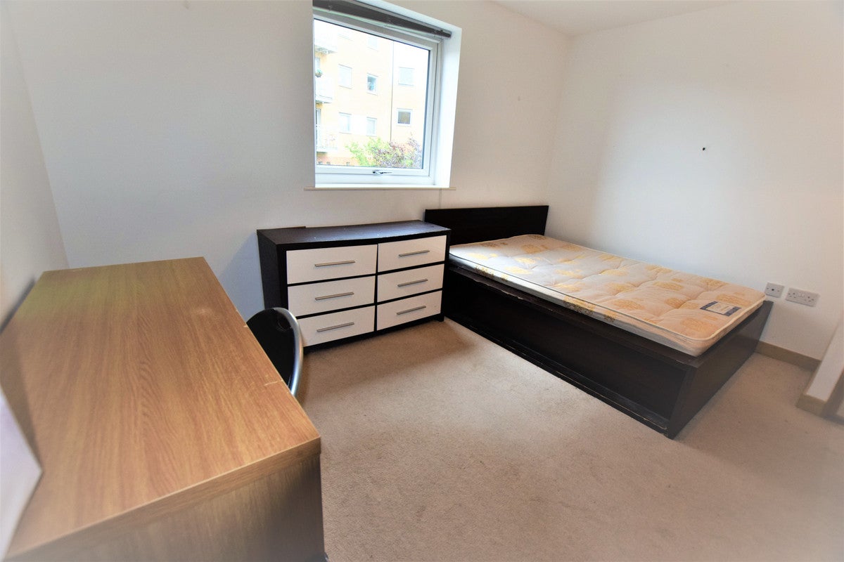 Flat Heia Wharf in Colchester