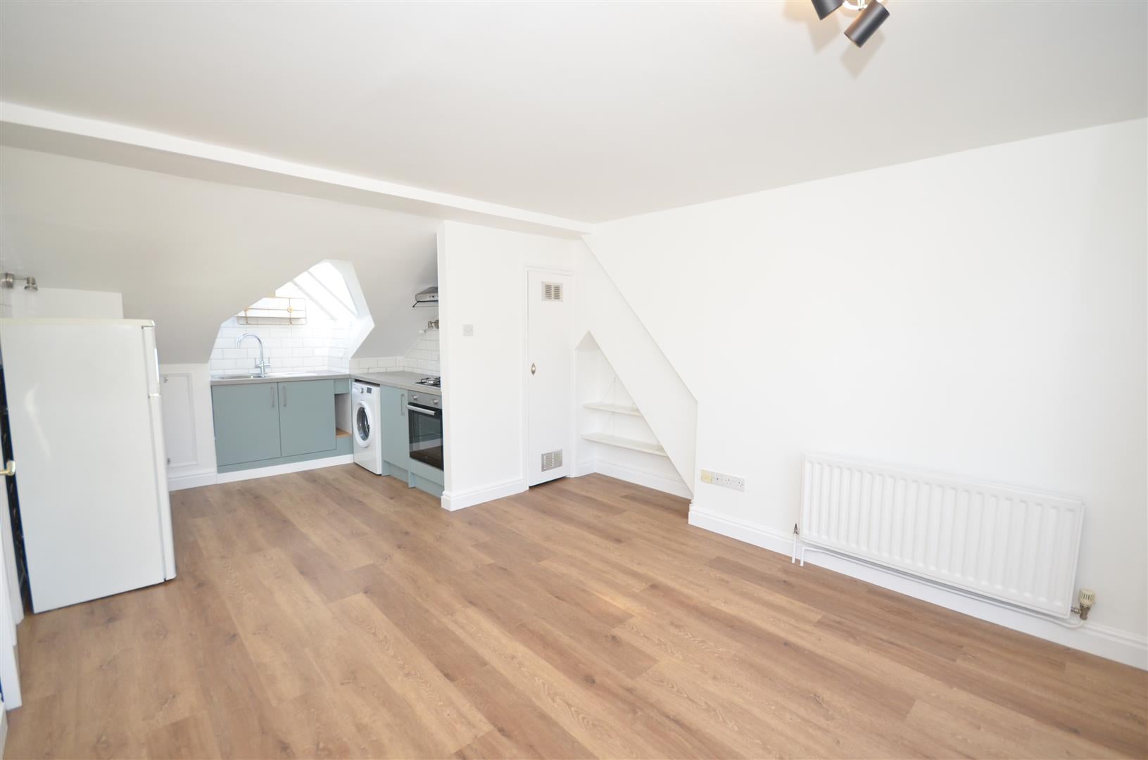 Flat Coniston Road in London