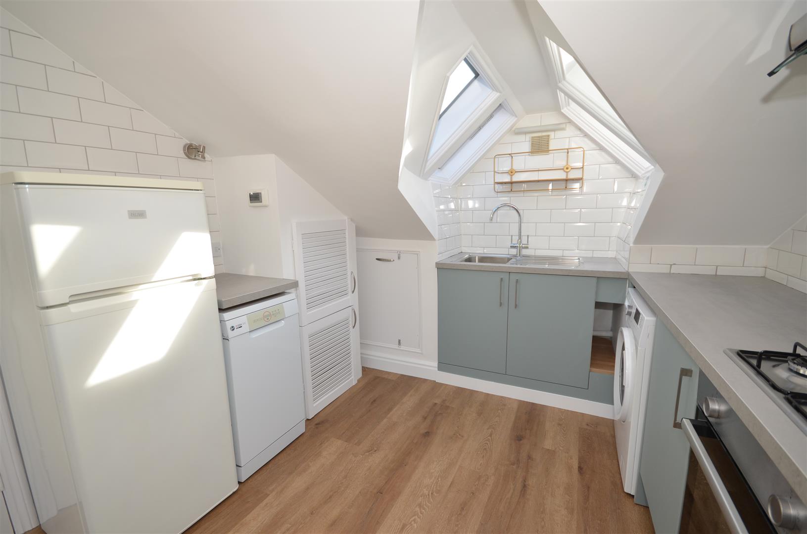 Flat Coniston Road in London
