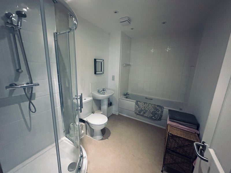 Room Roseden Way in Newcastle upon Tyne