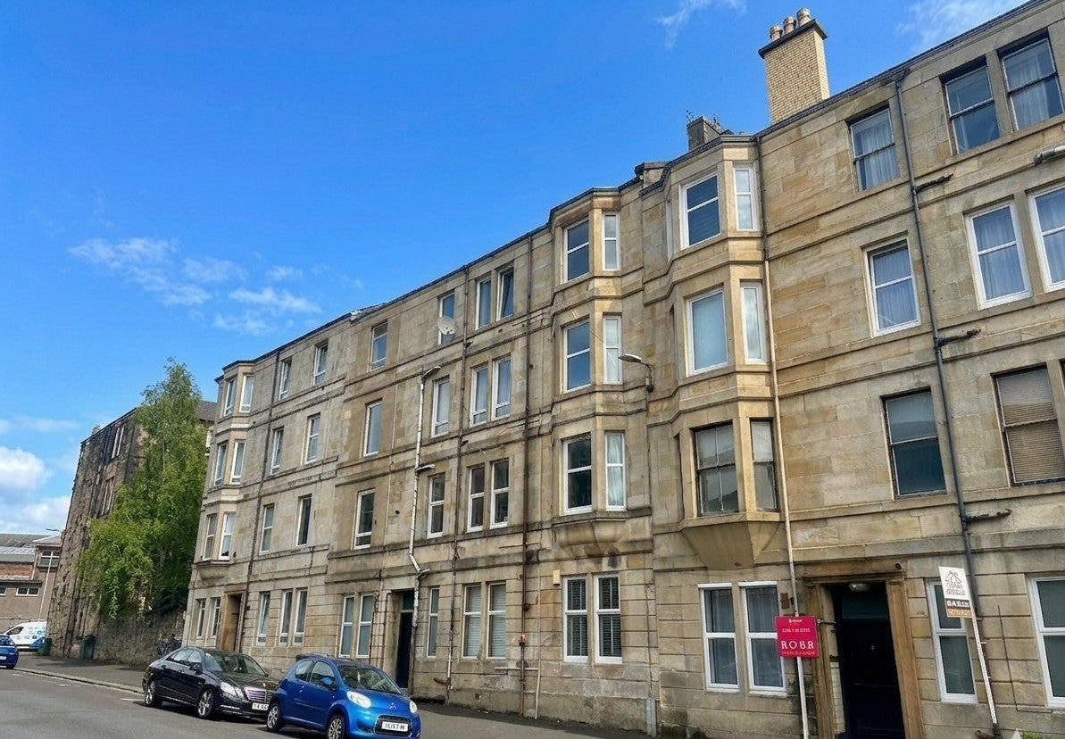 Flat Howard Street in Paisley