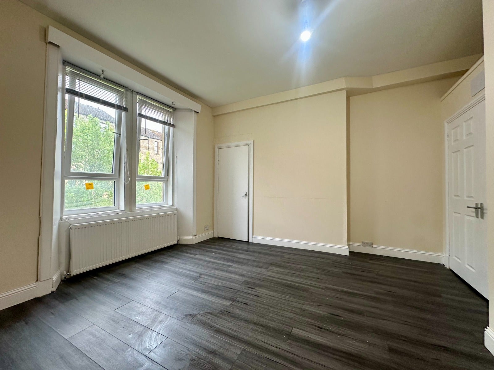 Flat Howard Street in Paisley