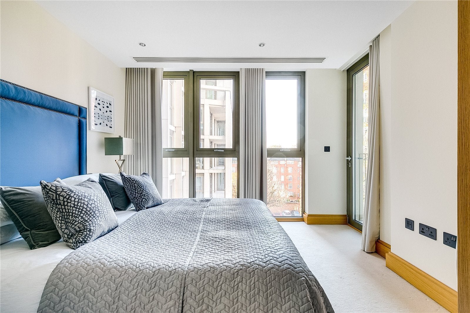 Flat John Islip Street in City of Westminster