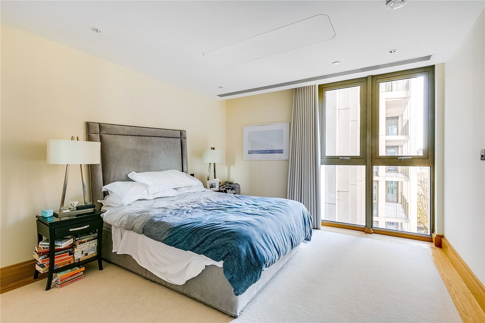 Flat John Islip Street in City of Westminster