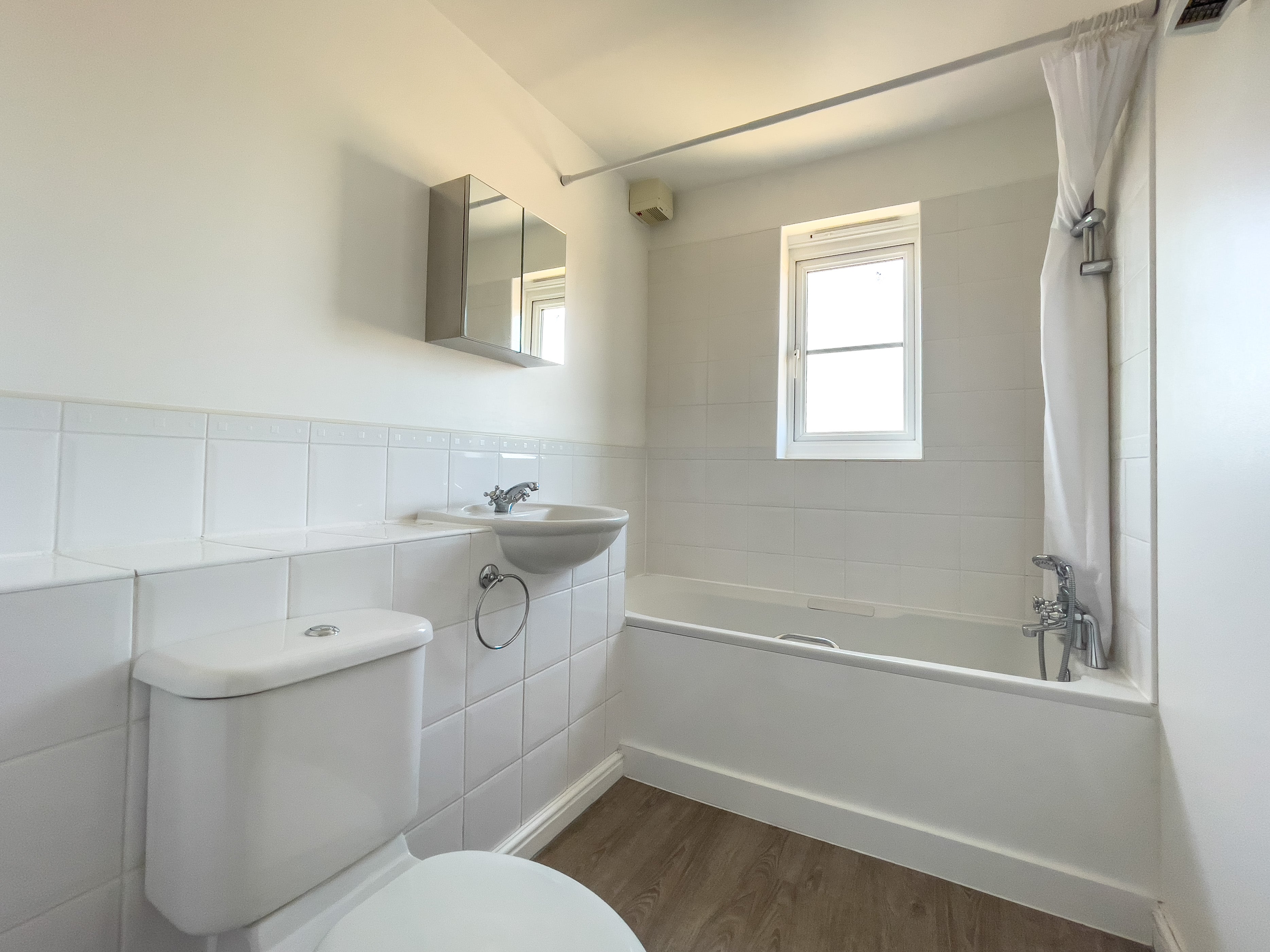 Flat Sherriff Close in Elmbridge