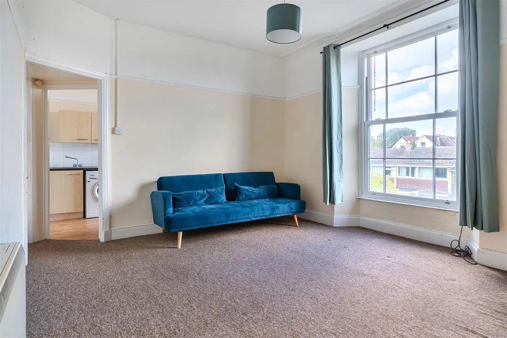 Flat Southfield Road in Bristol
