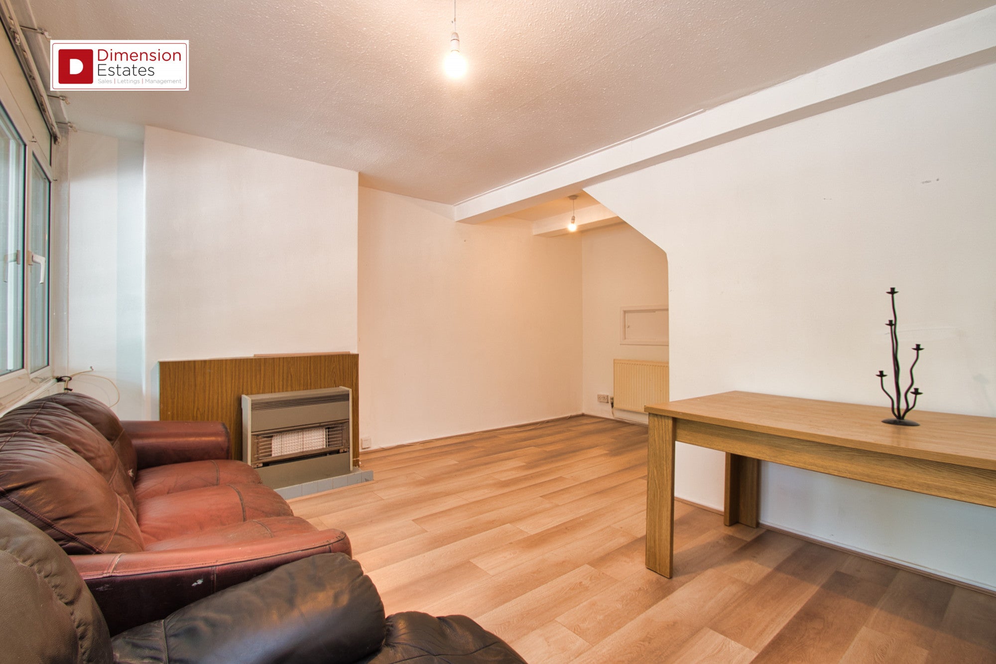 Flat Maud Road in Greater London