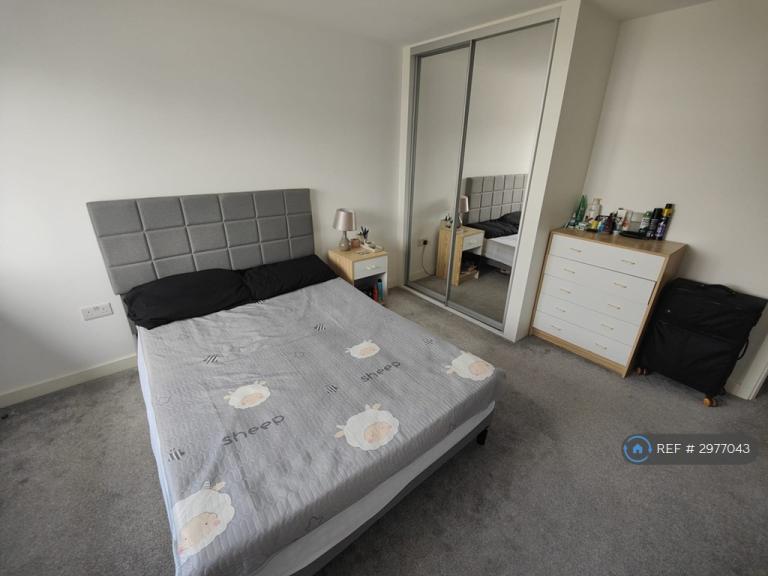 Room Packington Road in Derby