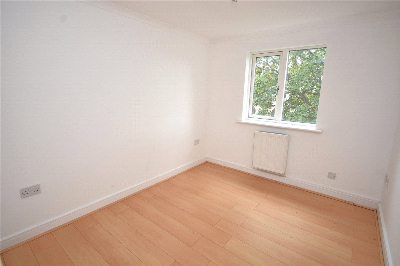 Flat The Summit in Wallasey