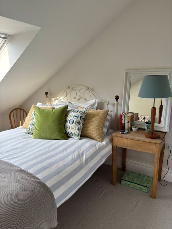 Room Beaumont Road in Greater London