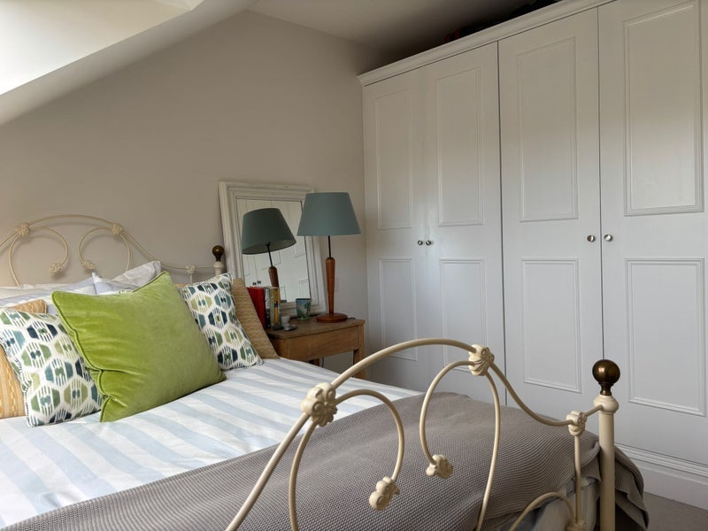 Room Beaumont Road in Greater London