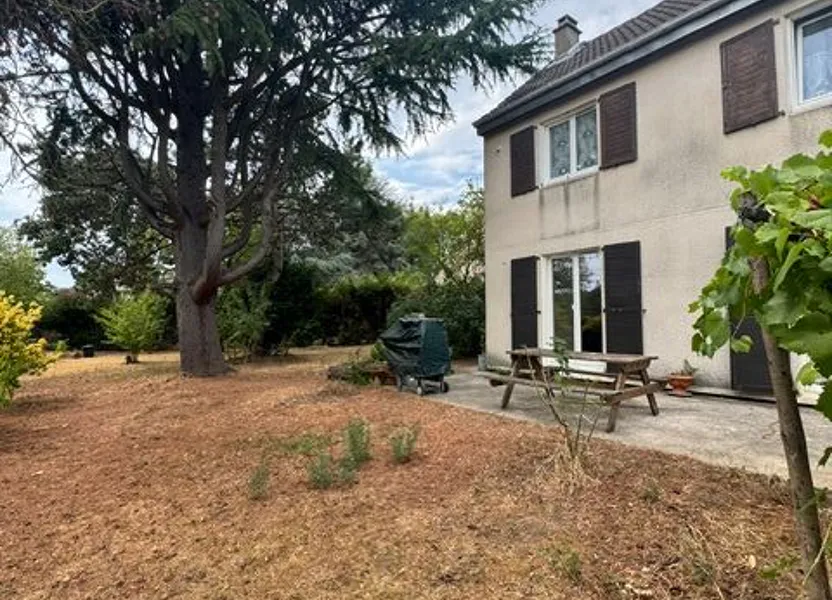 House Chemin du Nid de la Pie in Villepinte