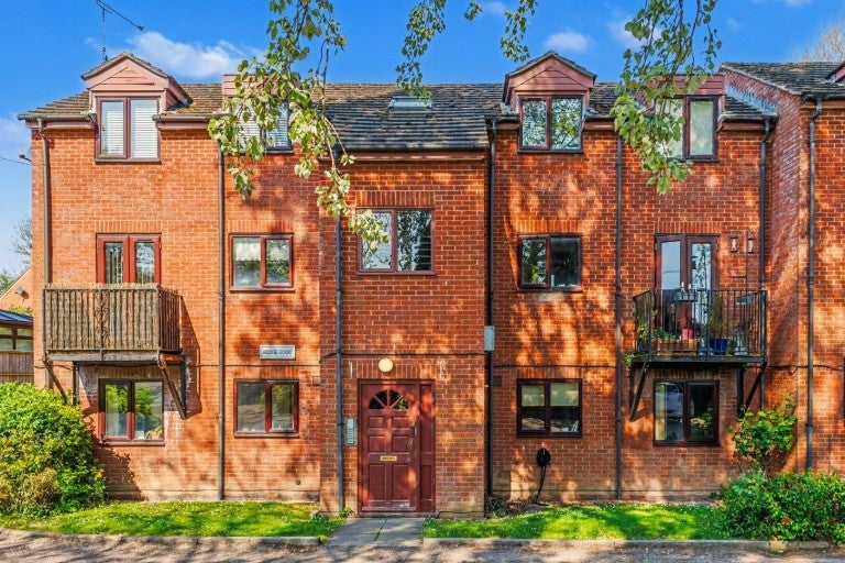 Flat Banbury Road in Stratford-on-Avon