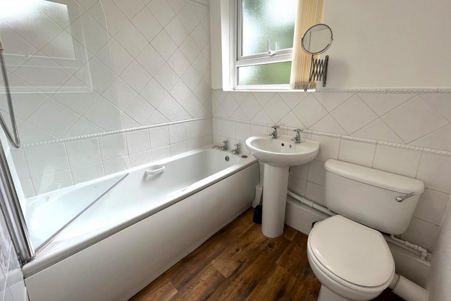 Flat Montagu Court in Leeds