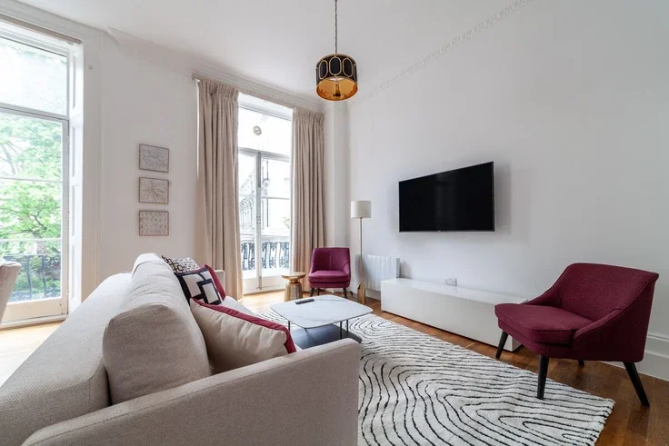 Flat Devonshire Terrace in City of Westminster
