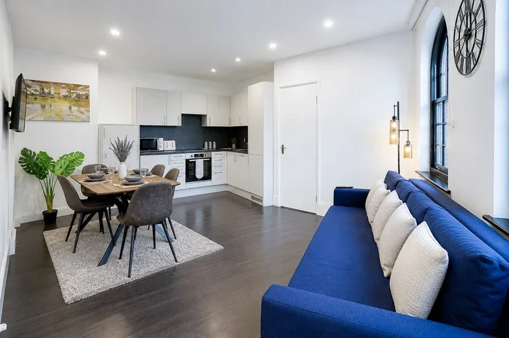 Flat Rivington Street in Greater London