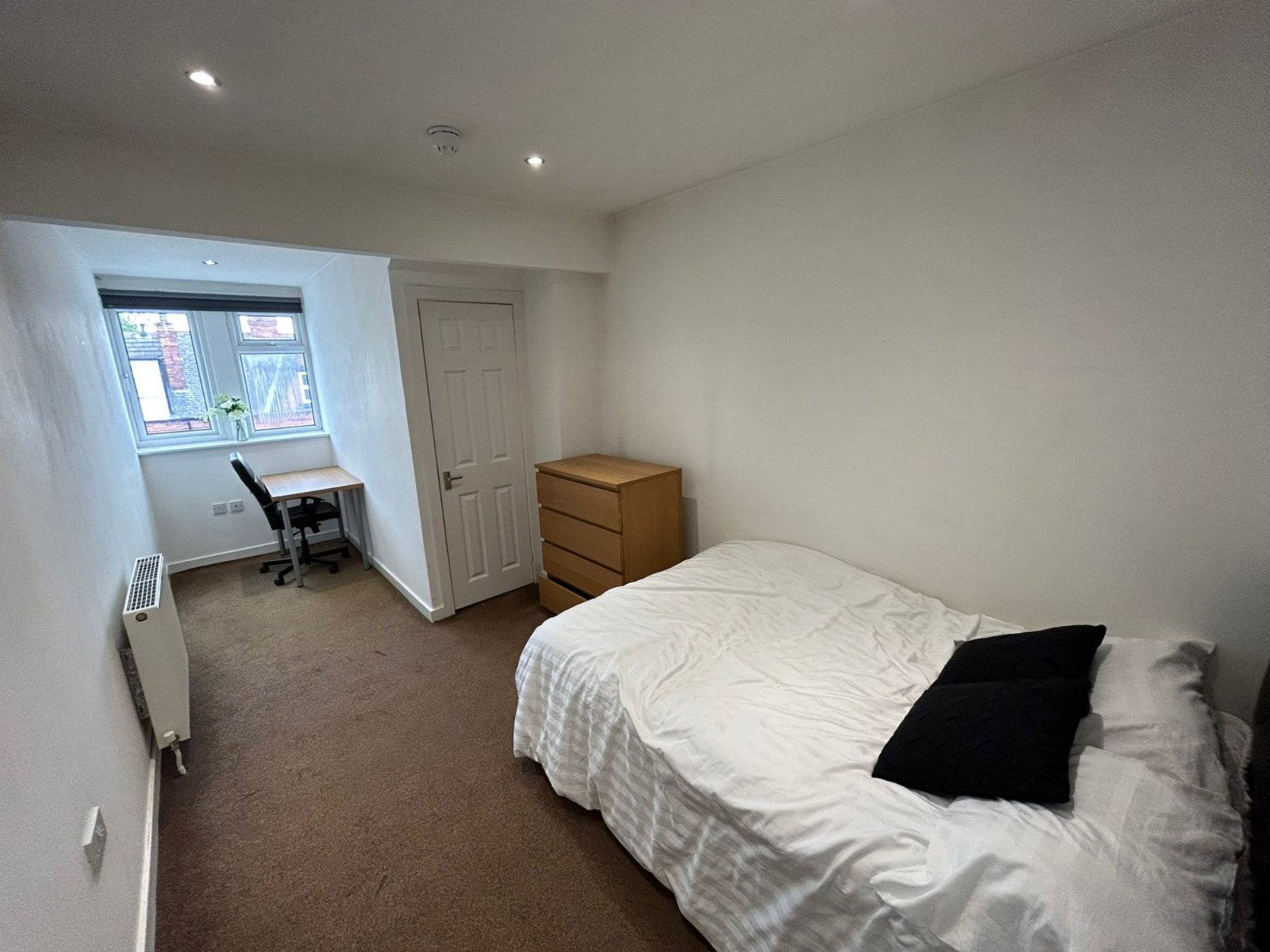 House Headingley Avenue in Leeds