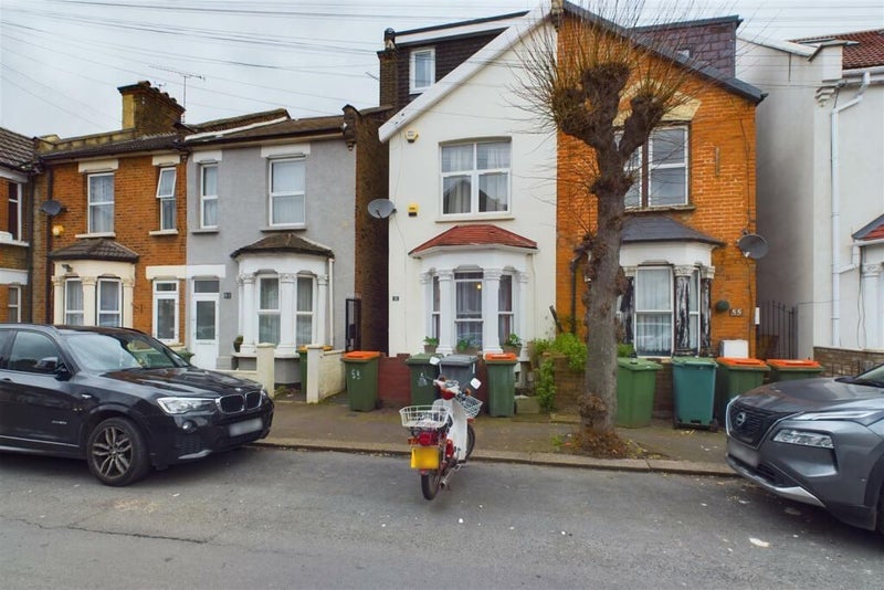Room Washington Avenue in Greater London