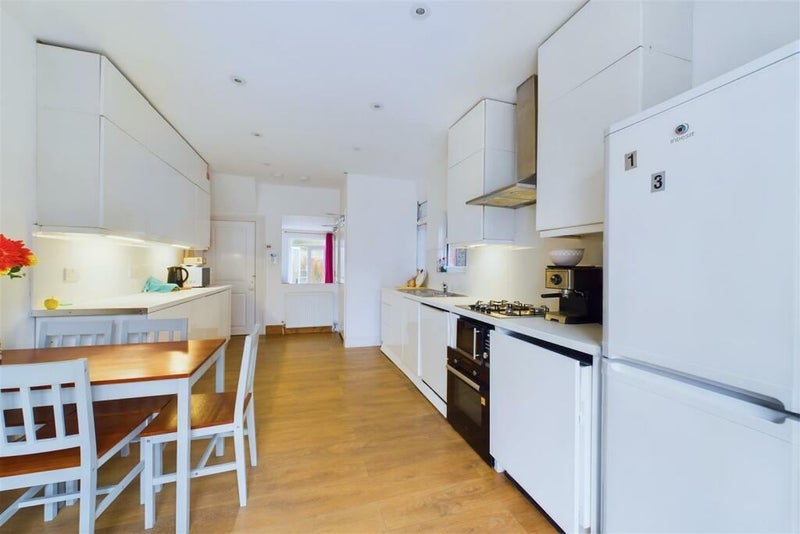 Room Washington Avenue in Greater London