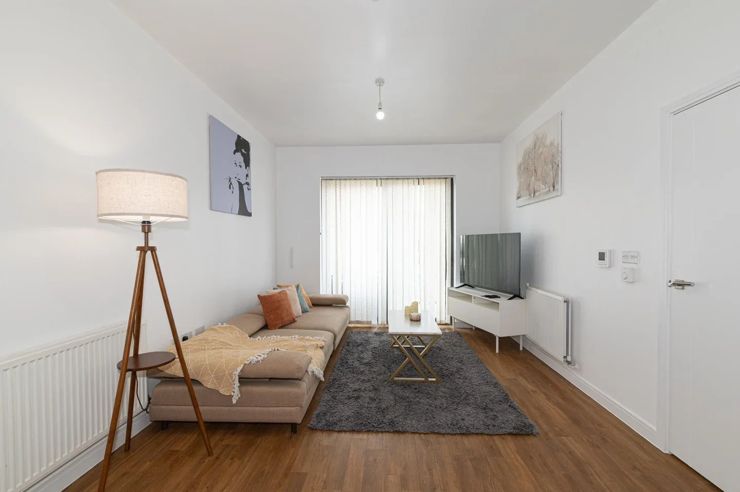 Flat Bramwell Way in Greater London