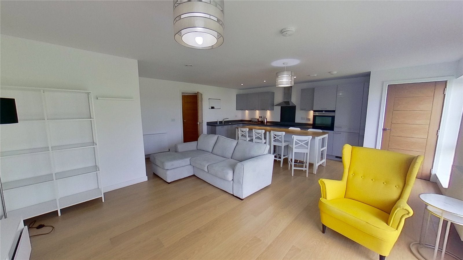 Flat Dalgety Road in City of Edinburgh