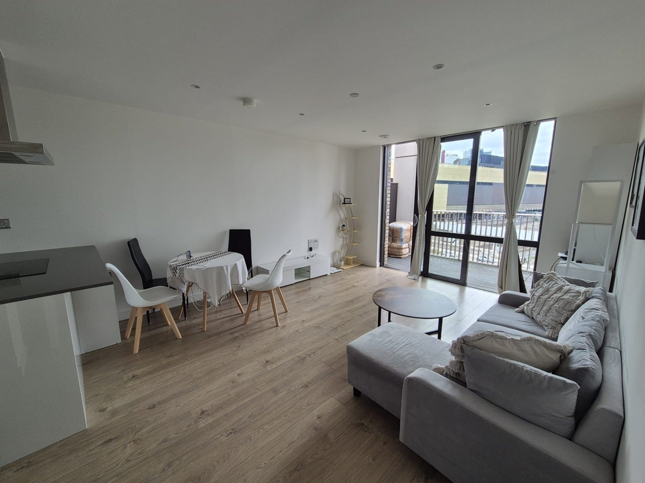 Flat Forrester Way in Greater London