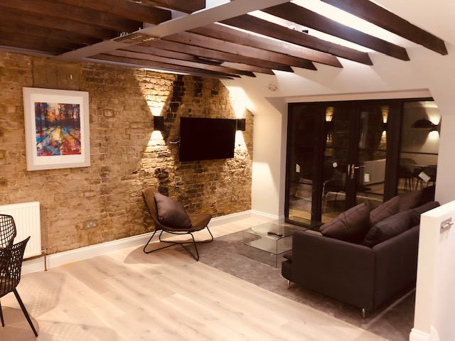 Room Saint John's Hill in Greater London