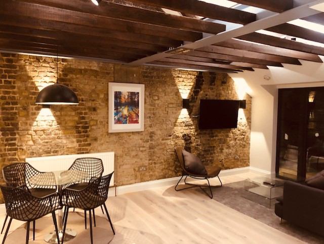Room Saint John's Hill in Greater London