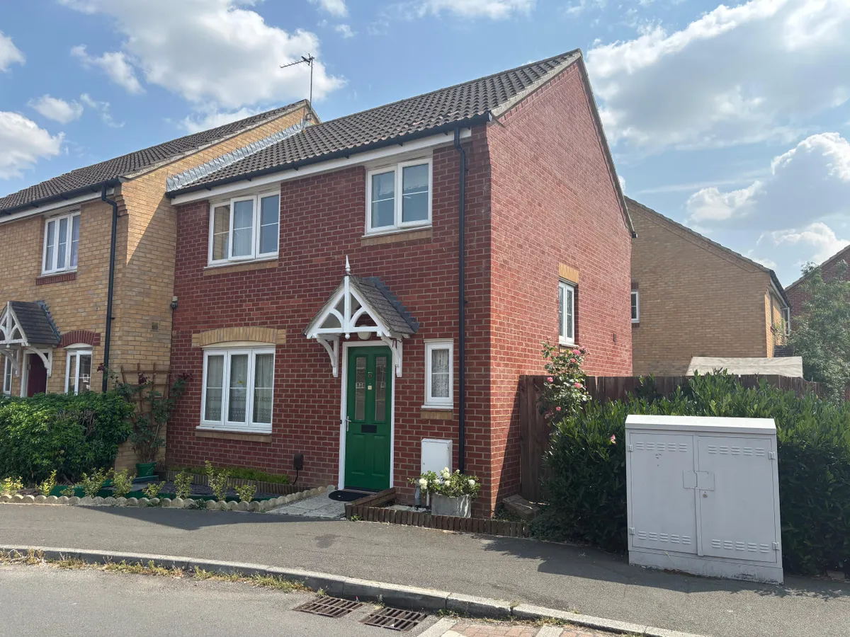 House Horsham Road in Swindon