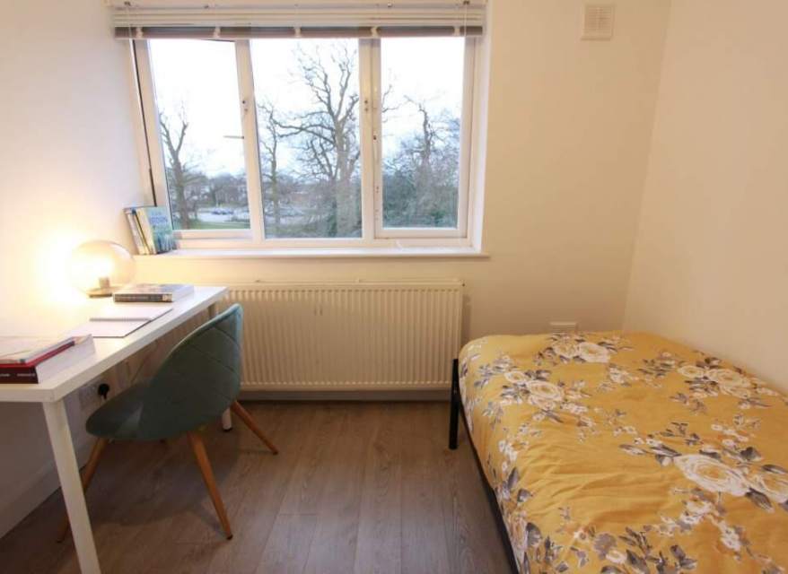 Room Goldings Crescent in Welwyn Hatfield