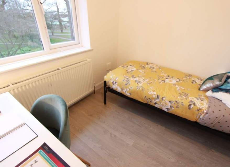 Room Goldings Crescent in Welwyn Hatfield