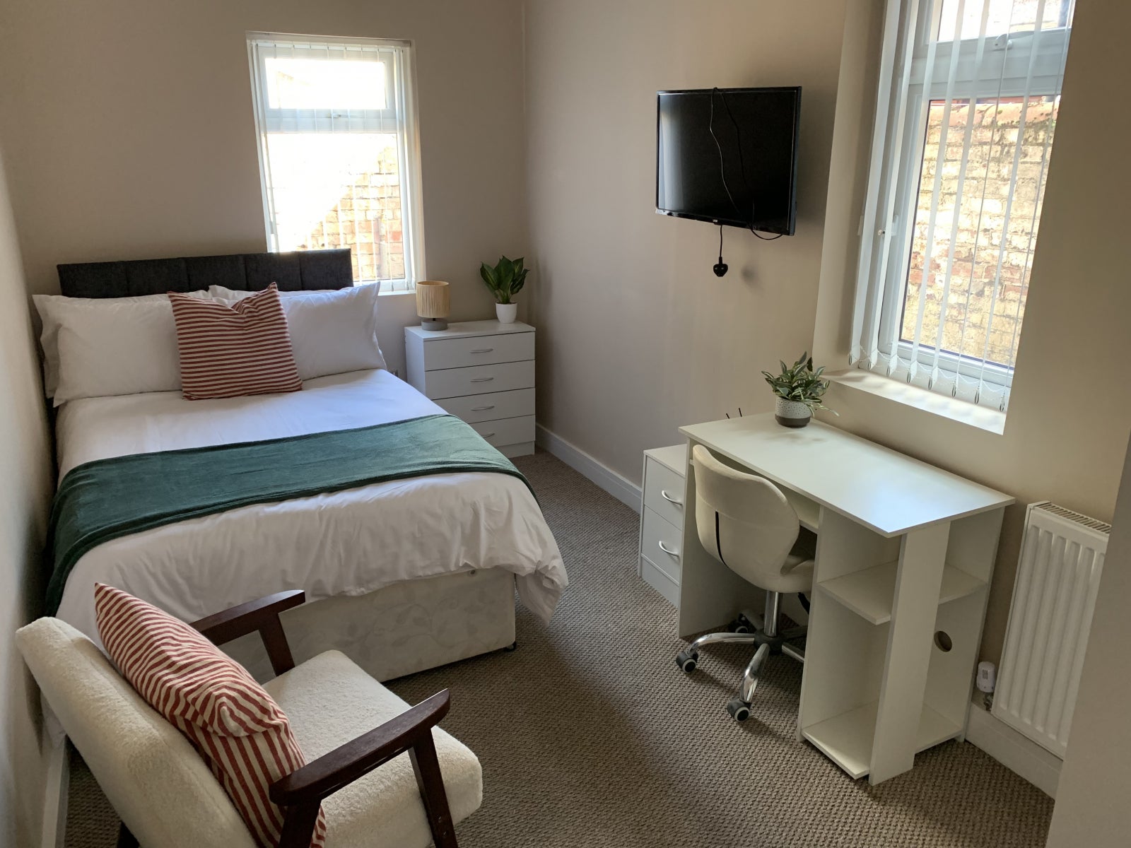 Room Ferry Road in Barrow-in-Furness