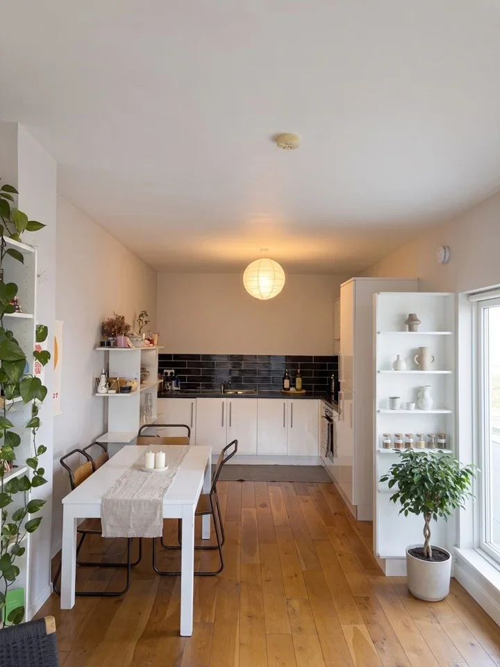 Flat Mare Street in Greater London