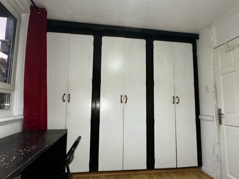 Room Pelter Street in Greater London