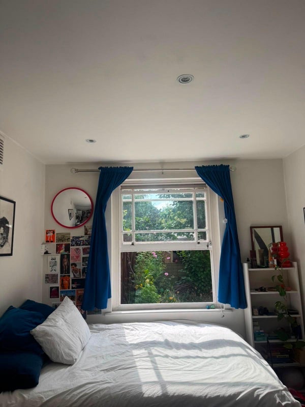 Room Freegrove Road in Greater London