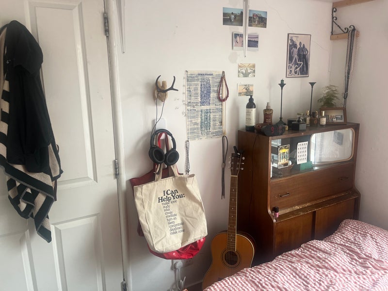 Room Wells Yard in Greater London