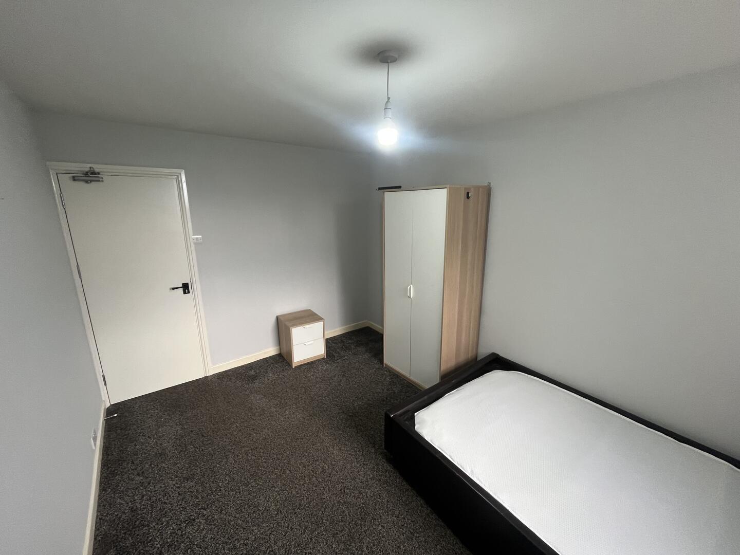 Room Ashton Street in Preston