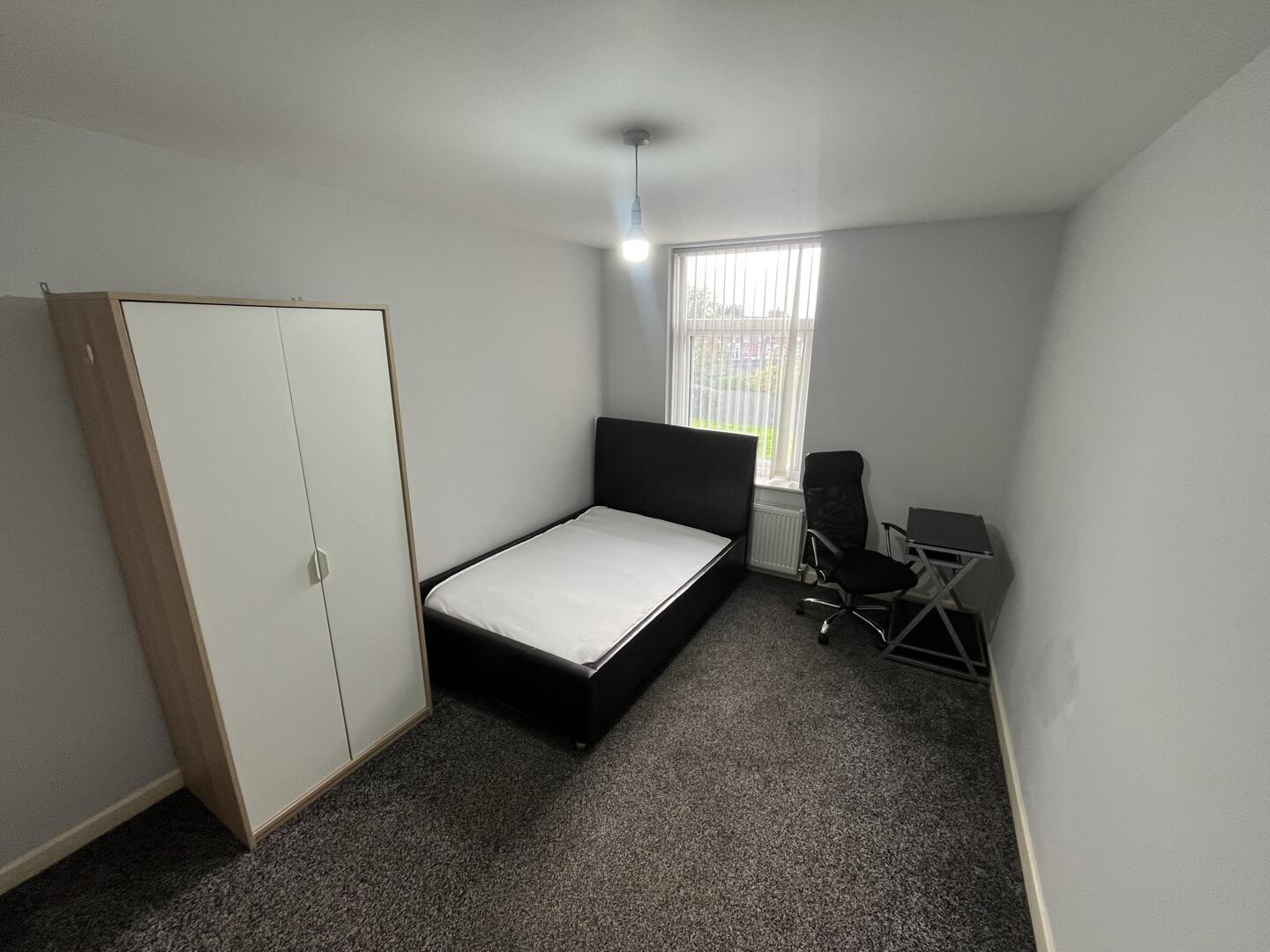 Room Ashton Street in Preston