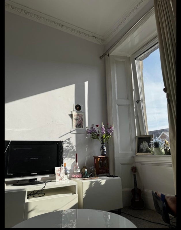 Flat Murieston Road in City of Edinburgh