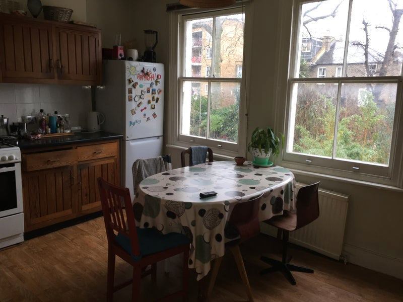 Room Ickburgh Road in Greater London