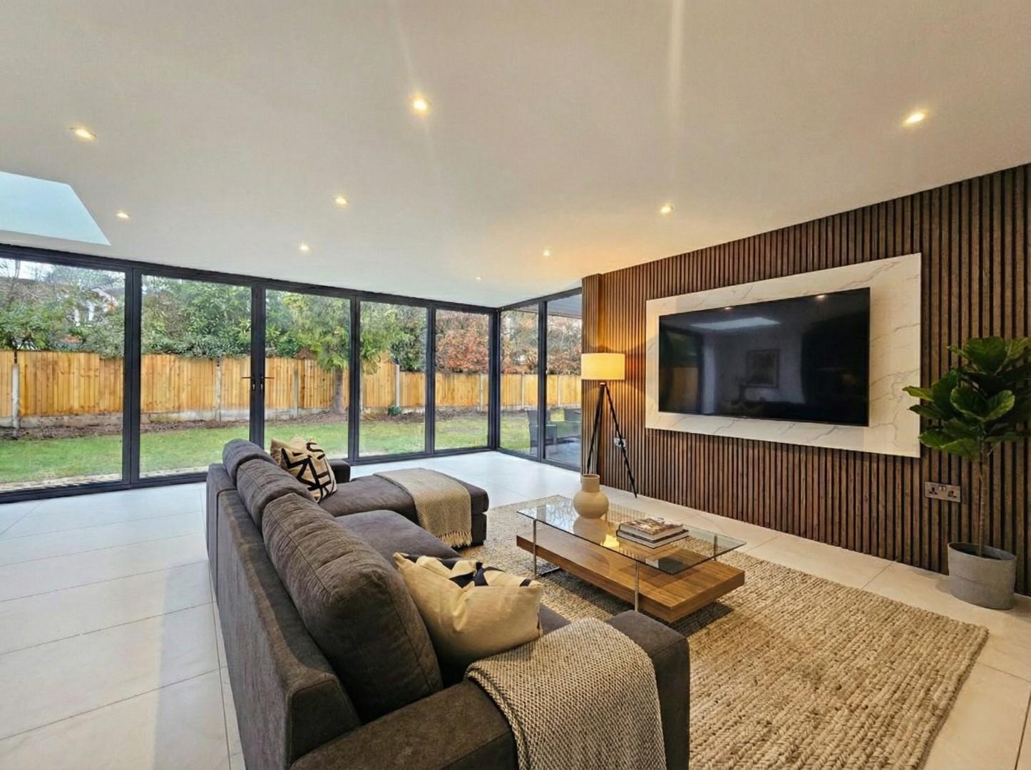 Flat Rushey Close in Trafford