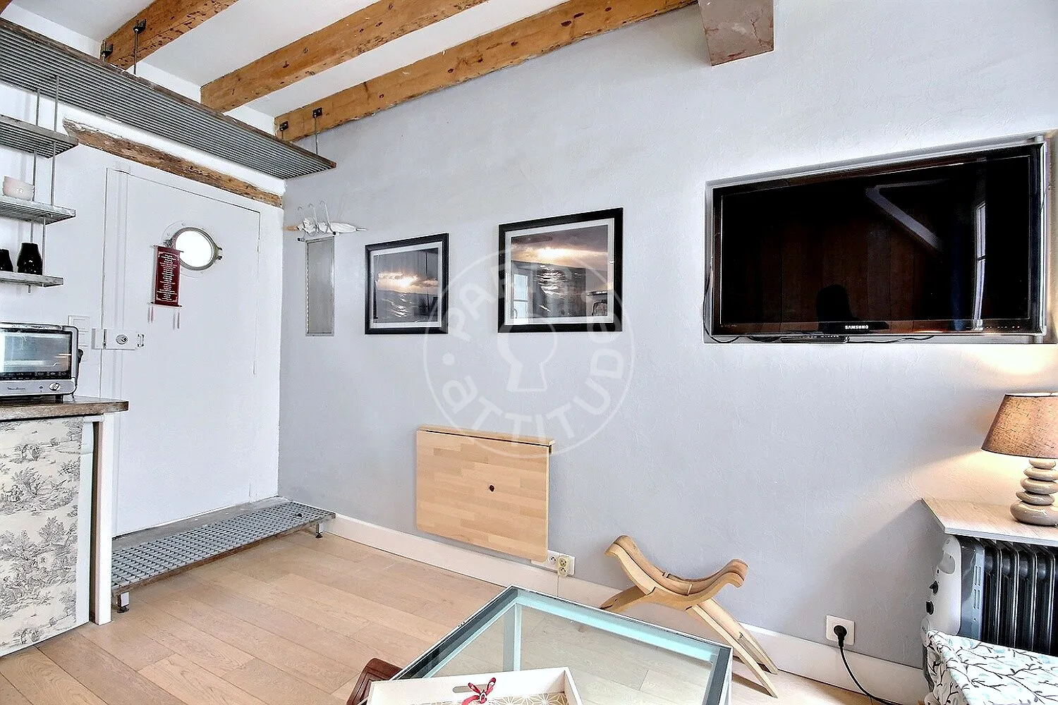 Appartement Rue Bachelet à Paris
